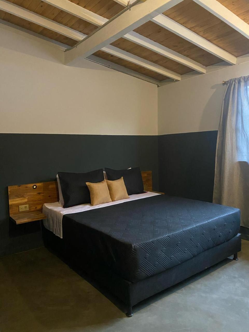 Casa Mosaiko Patio Bonito Hotel Medellin Ngoại thất bức ảnh